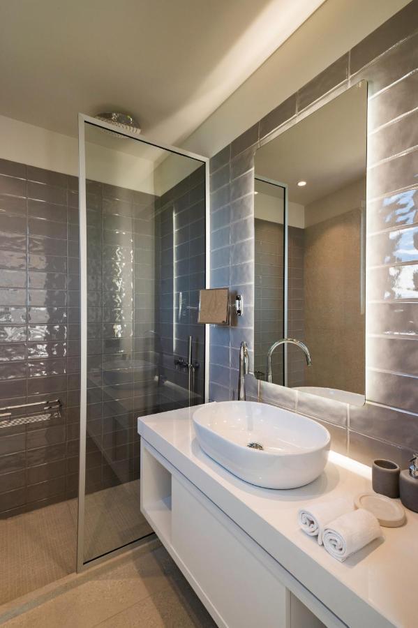 Your Private Retreat By The Beach, With Heated Pool, By Thinkvilla Petres  Exterior foto