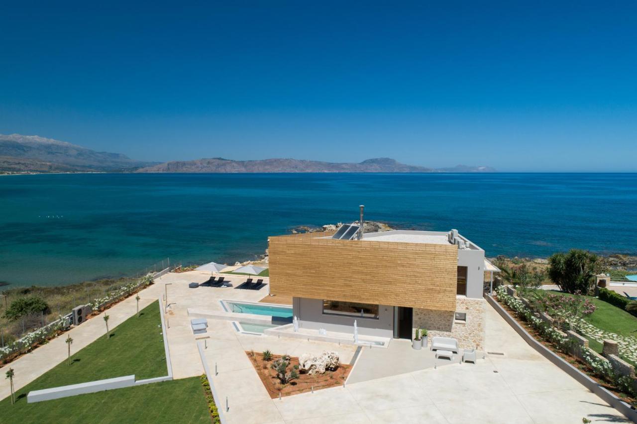 Your Private Retreat By The Beach, With Heated Pool, By Thinkvilla Petres  Exterior foto